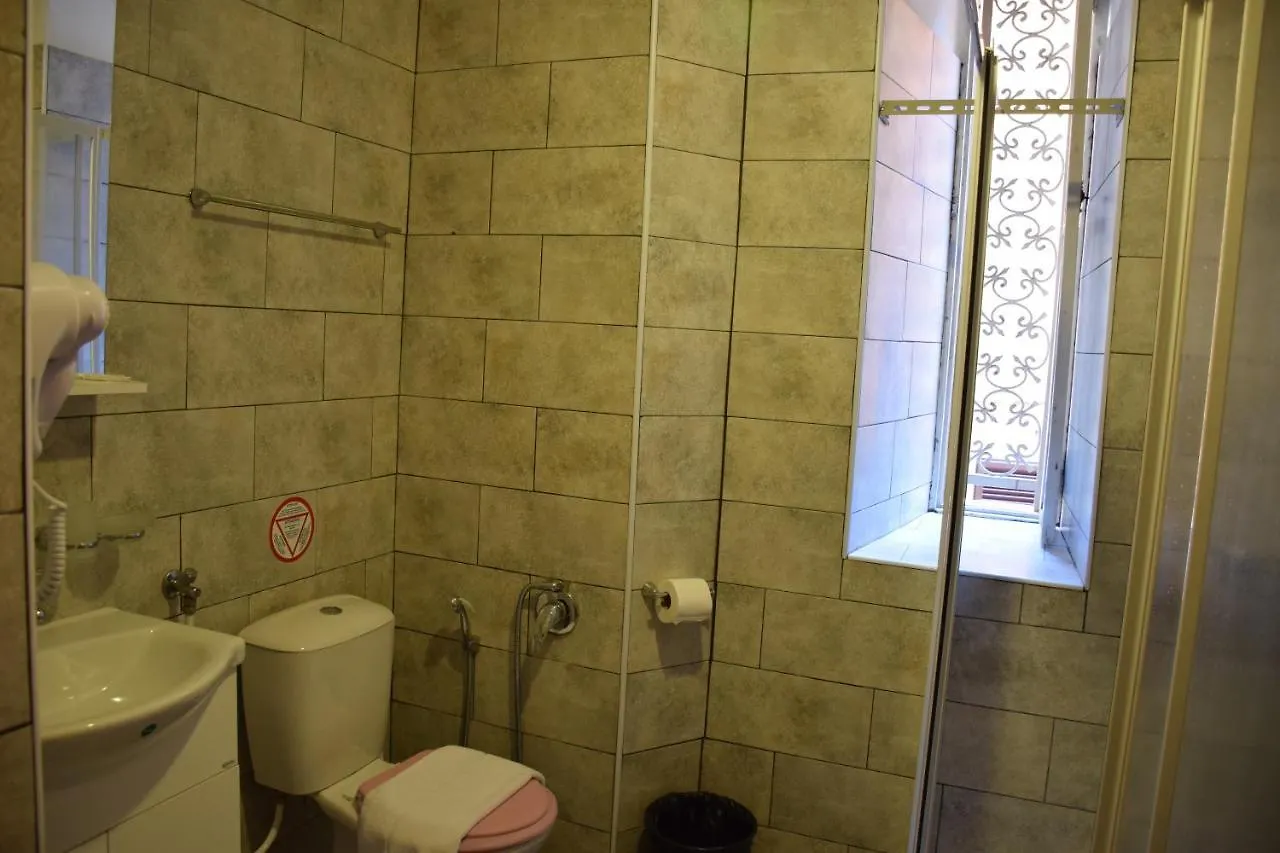Roma Paradise 2*, Rome Italy